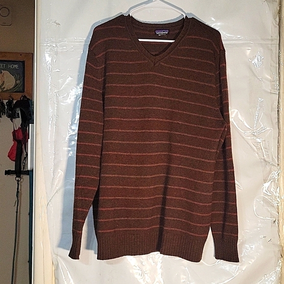 PATAGONIA Men's Brown‎ Striped Lambswool V-Neck Chunky Knit Sweater XL designer - Picture 1 of 4